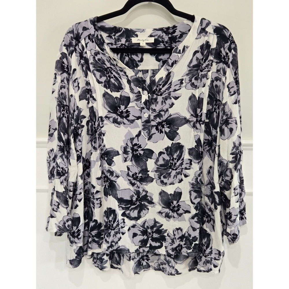 Monday Fun Womens 2X Floral Blouse Black White 3/4 Sleeve Rayon Tunic